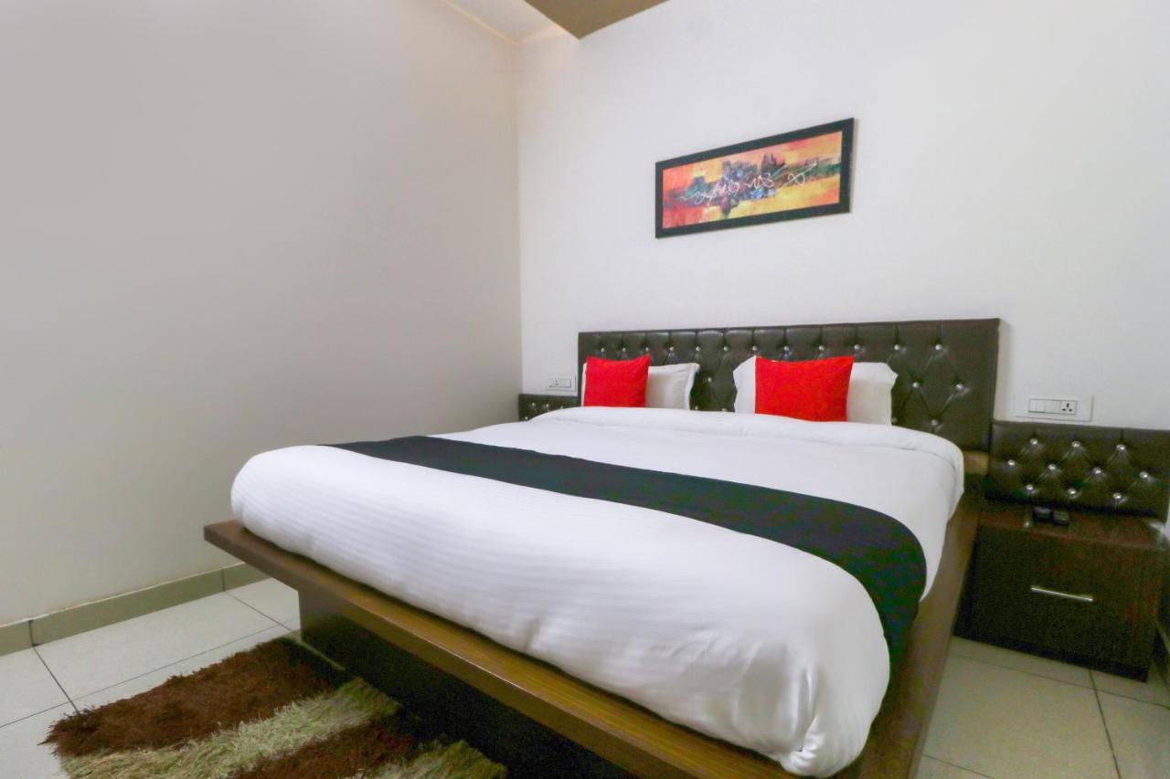 Townhouse 765 The Grace Hotel Patiala Exterior photo