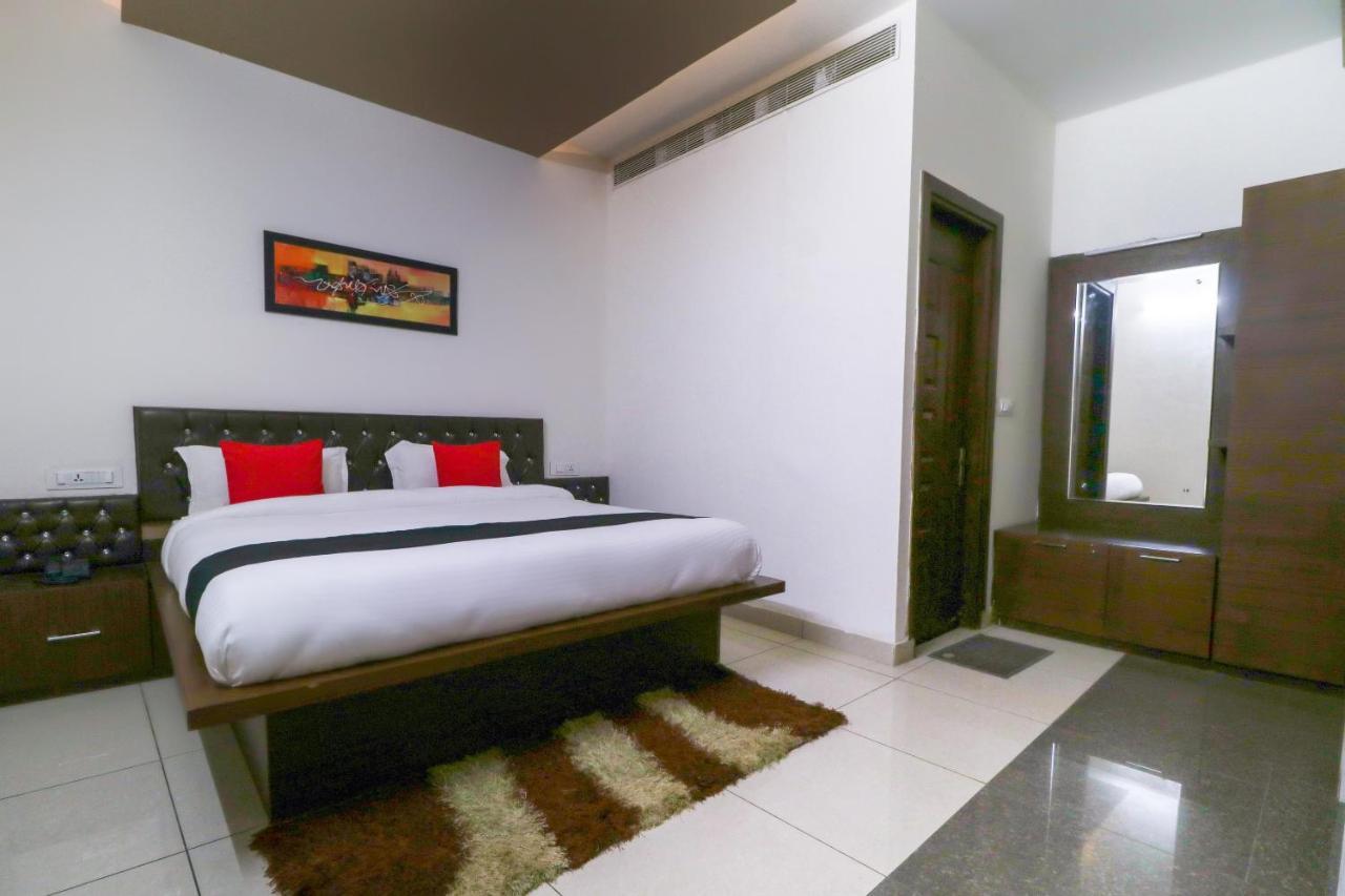 Townhouse 765 The Grace Hotel Patiala Exterior photo